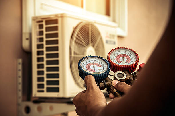 Professional Hvac technician working in Troy, NC